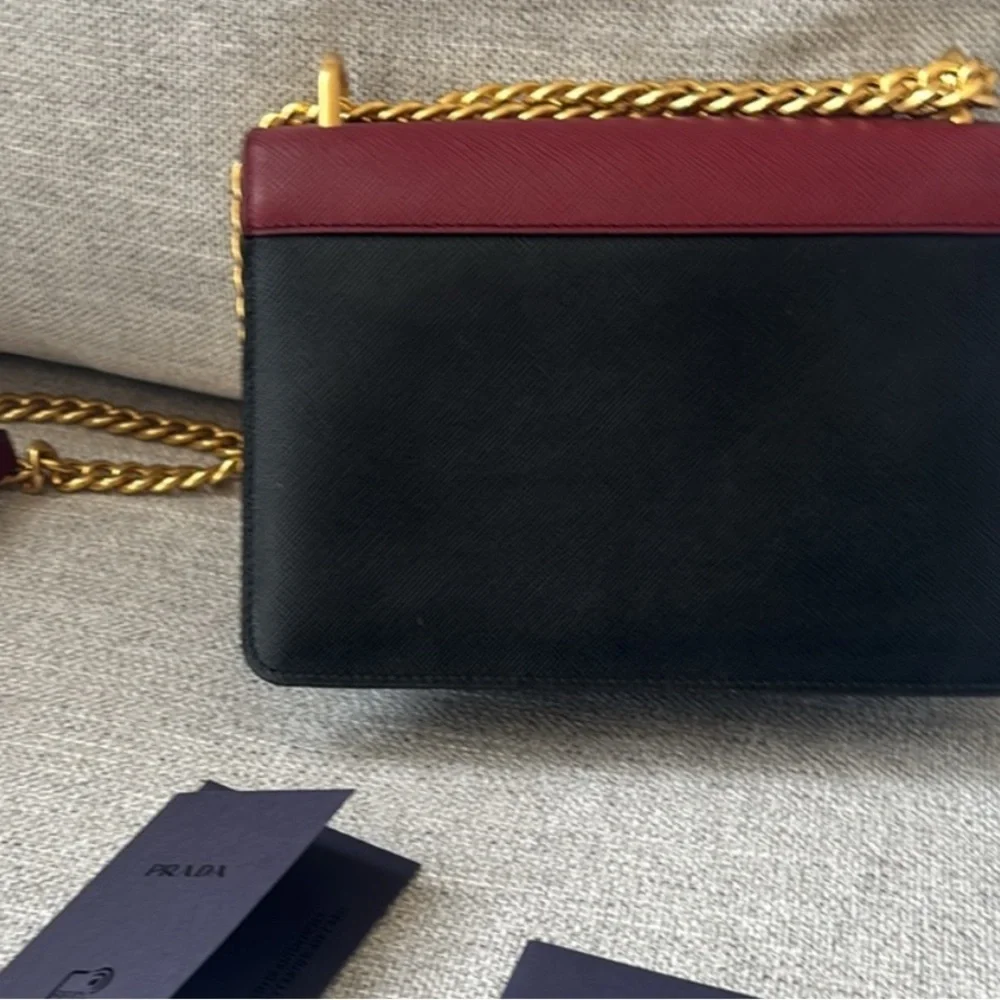 Prada Maroon Leather Crossbody Bag with Gold Chain - Picture 4 of 7